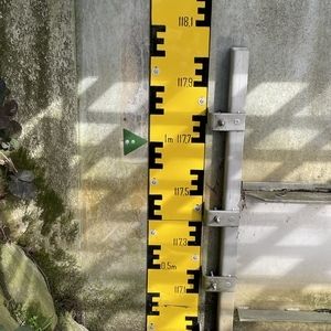 Pegellatte Alu 20cm NHN und Meter